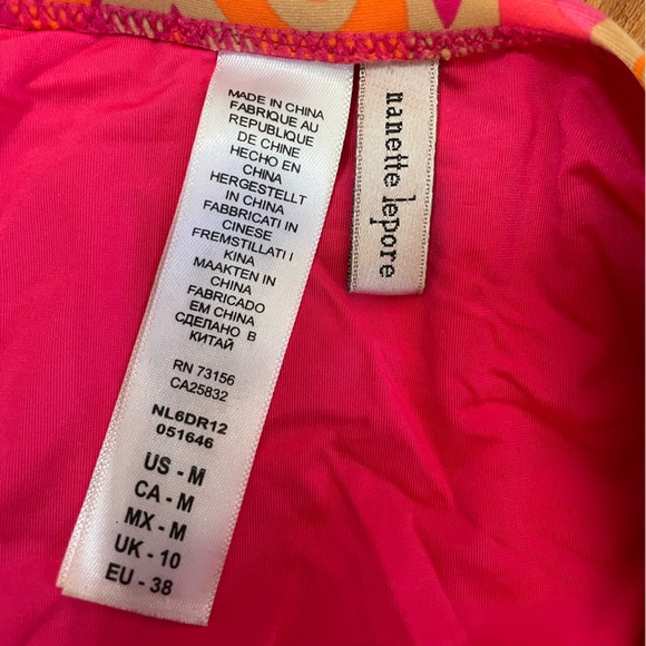 Beautiful Nanette Lepore one-piece suit - M - Picture 5 of 7